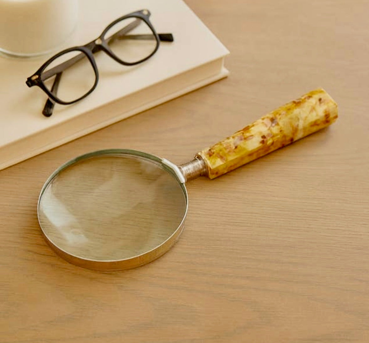Sagebrook Home Magnifying Glass Brown Resin Handle